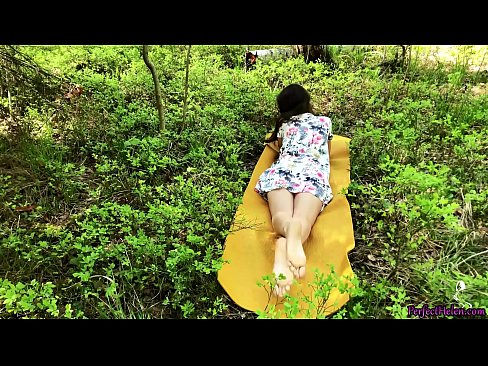 ❤️ Estranho na Tinder Masturba-me a rata e fode apaixonadamente na floresta ❤️ Porno vídeo em nós