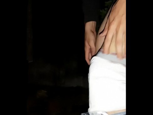 ❤️ O meu vizinho saltou para o meu muro de quarentena ❤️ Porno vídeo em nós