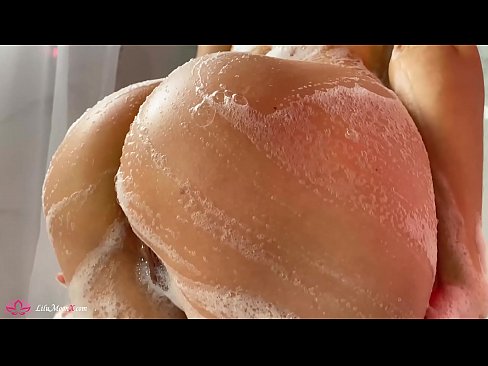 ❤️ Morena Masturba-se com Vibrador para Orgasmo Intenso no Duche ❤️ Porno vídeo em nós